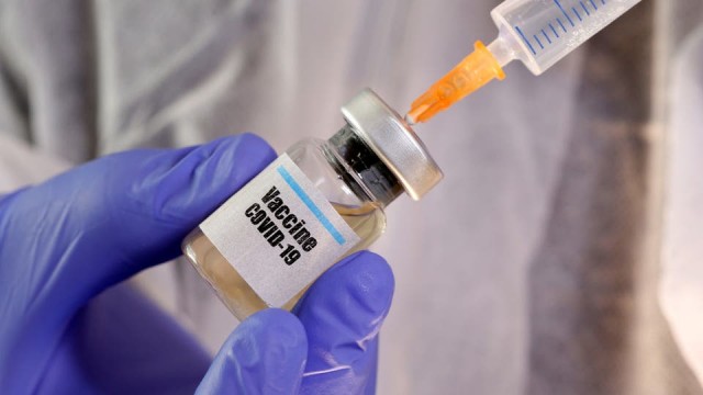 ألمانيا تتوقع التصريح للقاح كو...